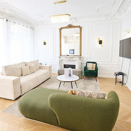 Champs Elysees!Montaigne, New Luxurious 6Pers Flat パリ エクステリア 写真